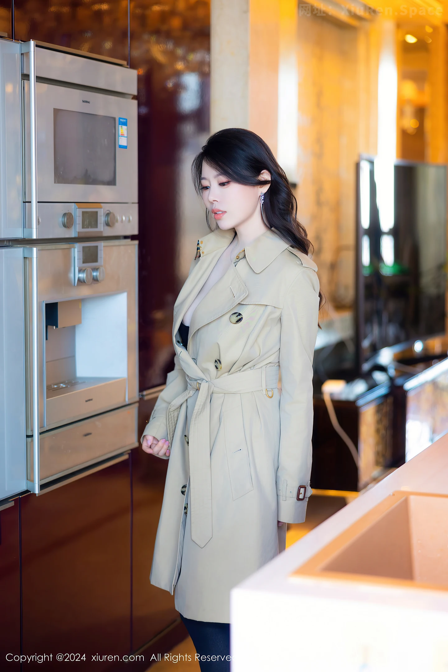 图片[3]-[XiuRen秀人网]VOL.8747 模特白茹雪浅色风衣露性感黑色情趣内衣秀丰腴身姿惹火诱惑写真84P-秀人网官方网站